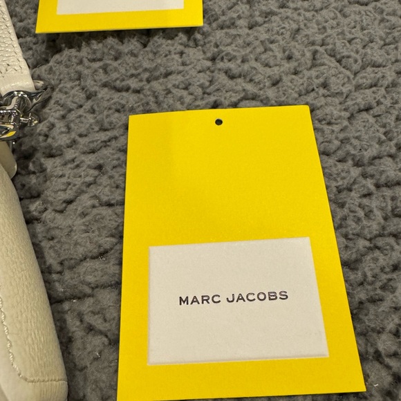 Marc Jacobs White Crossbody - NWOT - Picture 2 of 5